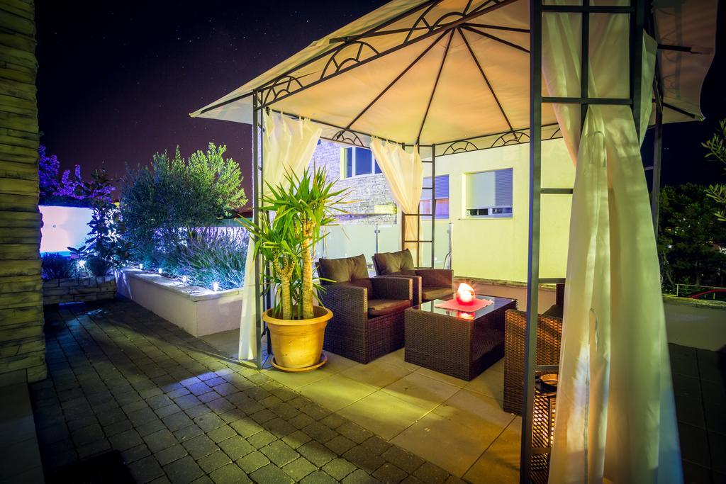 Apartment Falcon Стари Град Номер фото