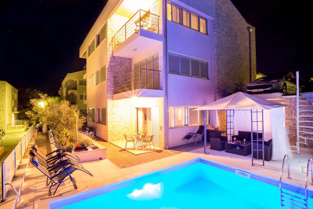 Apartment Falcon Стари Град Номер фото