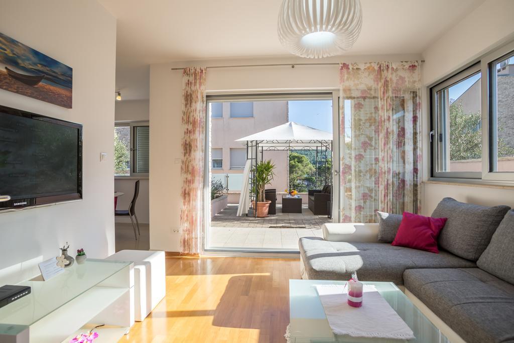 Apartment Falcon Стари Град Номер фото