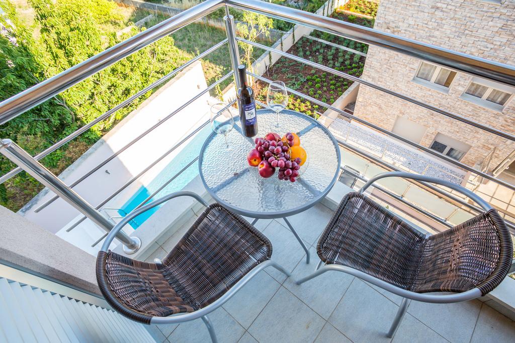 Apartment Falcon Стари Град Номер фото