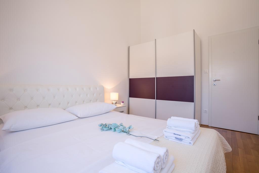 Apartment Falcon Стари Град Номер фото